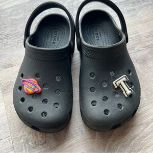 Crocs Children Size C11, Black with Charms